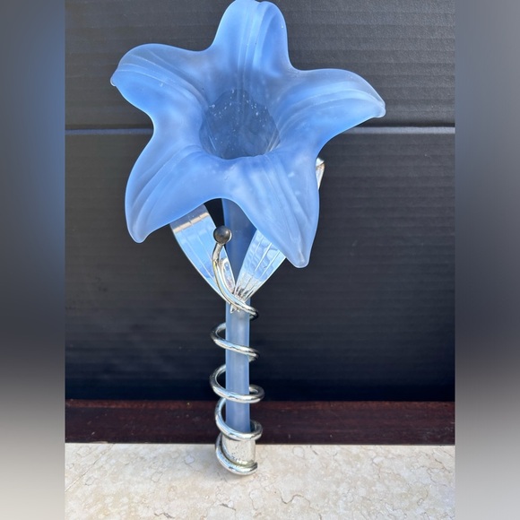 Vintage  Blue Glass FlowerCandle Holder - Picture 9 of 9